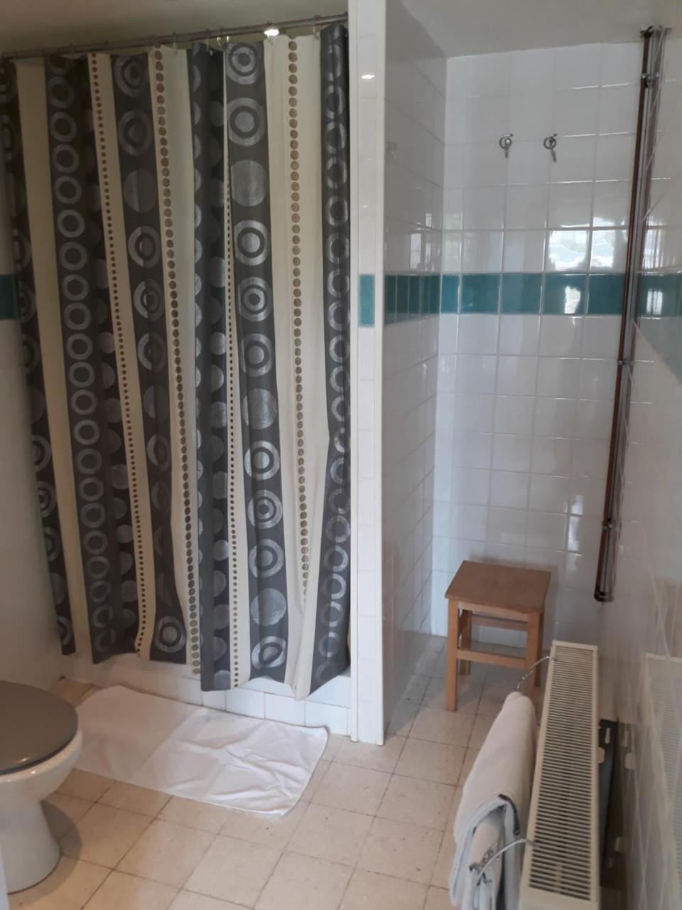 Hotel De La Gare Sainte-Gauburge-Sainte-Colombe المظهر الخارجي الصورة